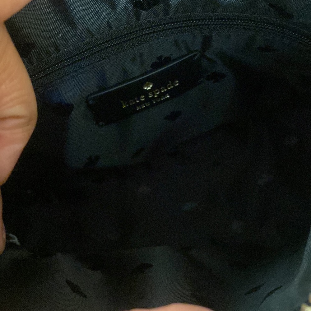 Black crossbody, excellent condition - Picture 3 of 6